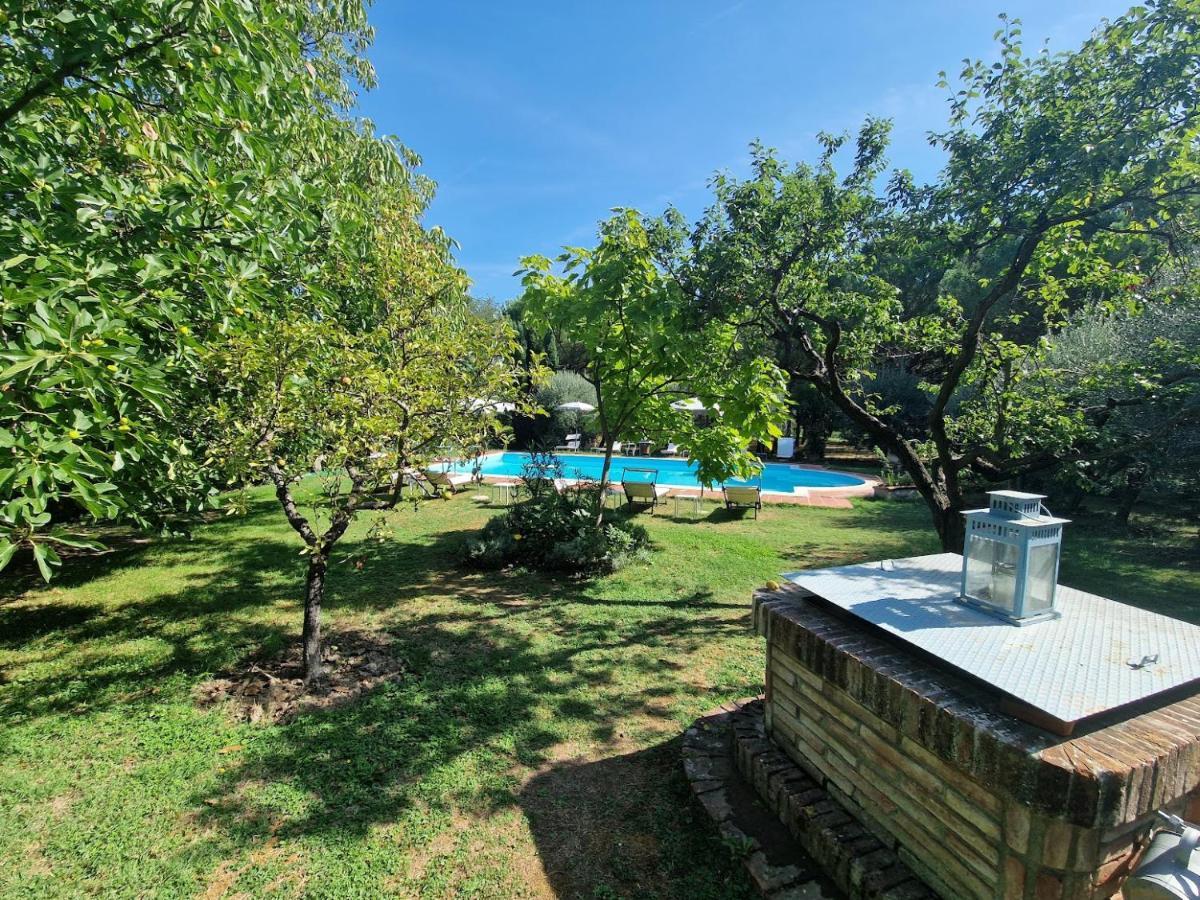 Villa Vignacce - Boutique Country Resort Бетоле Екстериор снимка
