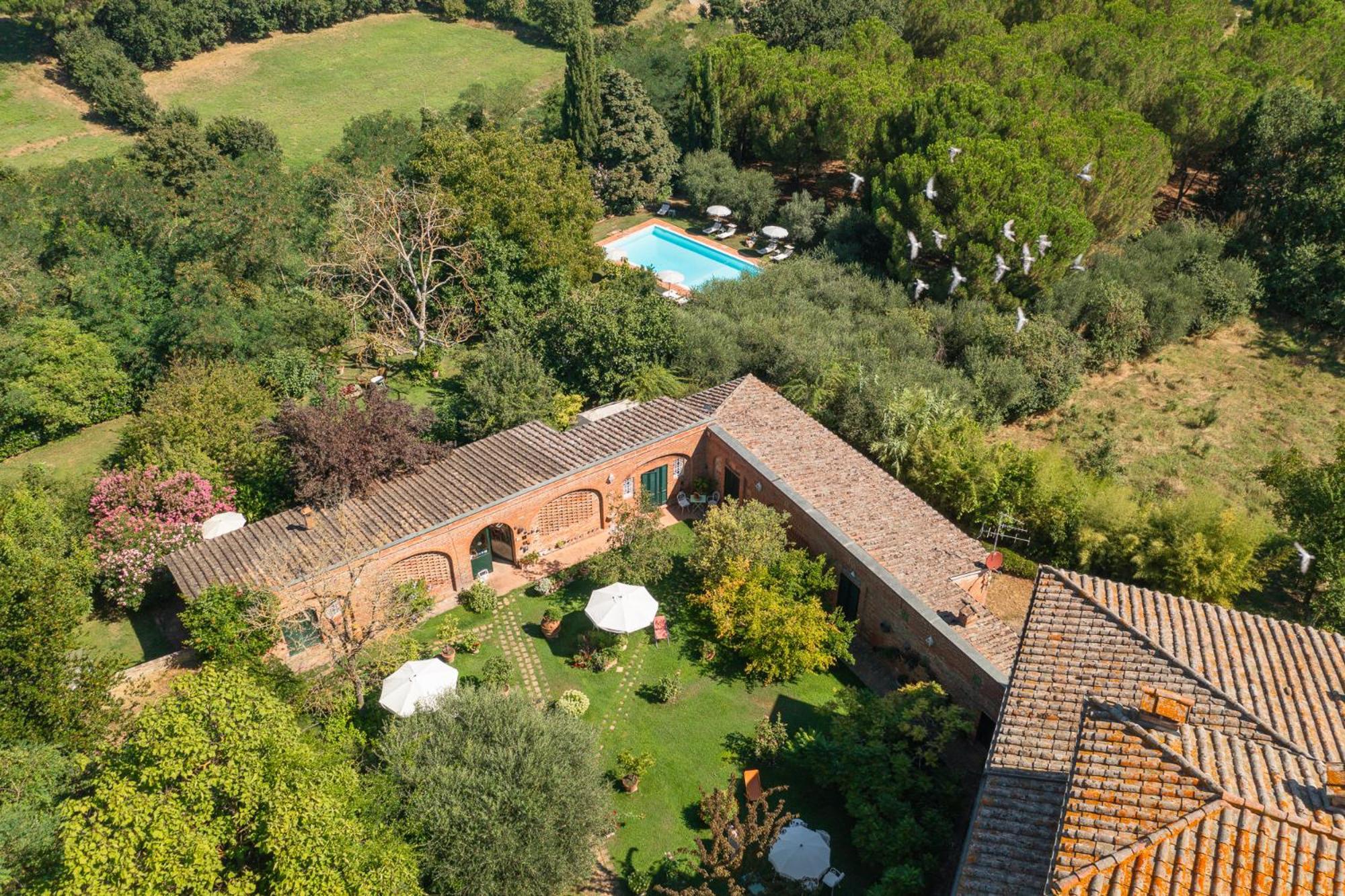 Villa Vignacce - Boutique Country Resort Бетоле Екстериор снимка